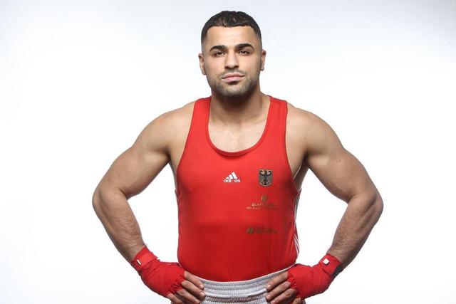 邓弗里斯：老图拉姆是我的偶像；生涯早期我不是最出色的球员（邓弗里斯：老图拉姆是我的榜样，职业起步时期我并不出众）