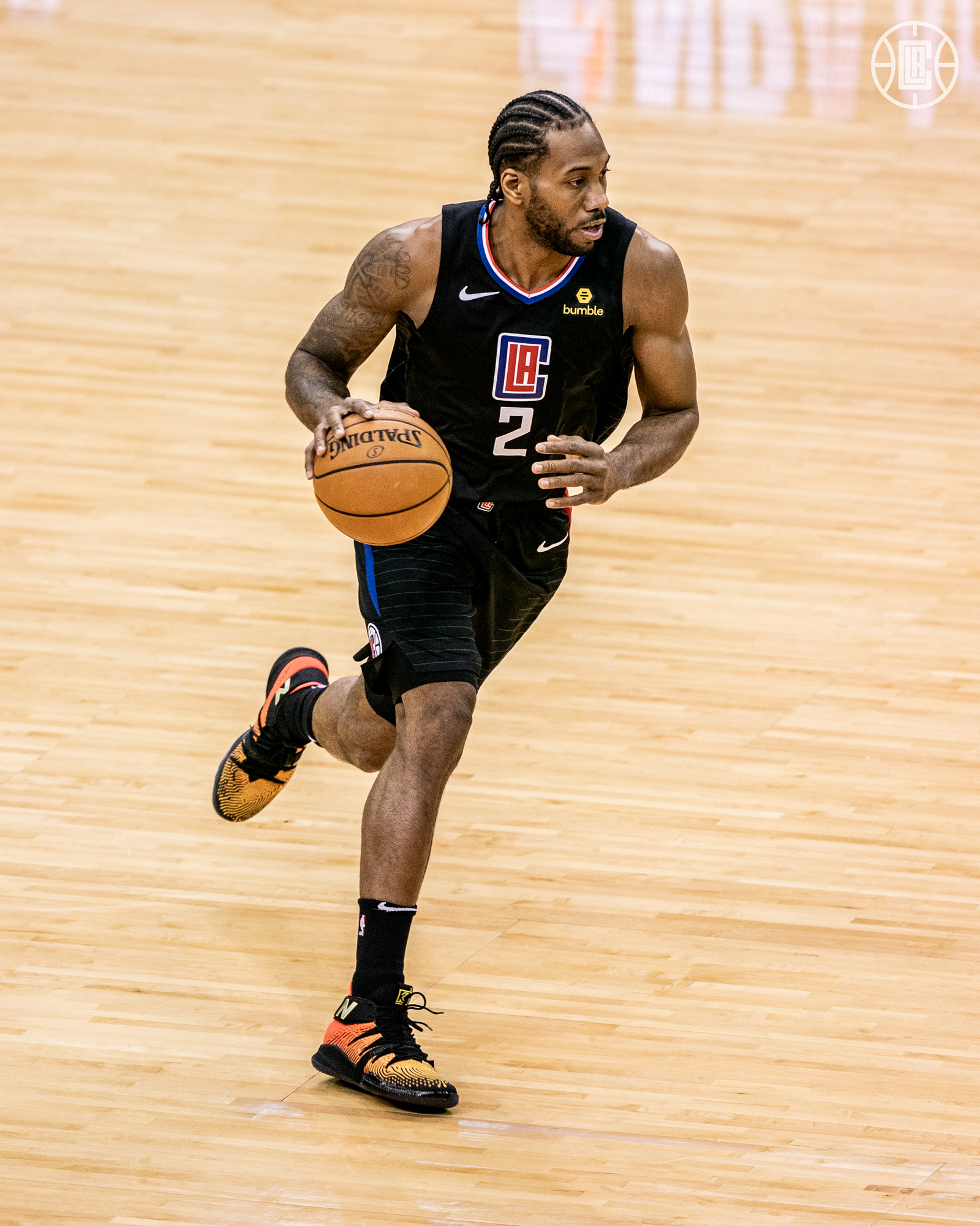 维克多·穆尼奥斯：重拾进球感觉，点燃奥萨苏纳的希望之火（维克多·穆尼奥斯找回进球手感，重燃奥萨苏纳的希望）