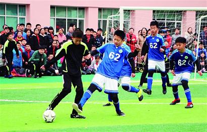 本赛季俱乐部双人组进球榜：凯恩+迪亚斯37球高居第一（俱乐部本季双人进球组合榜：凯恩与迪亚斯以37球领跑）