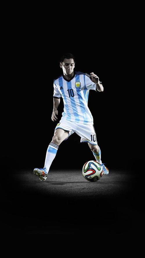 贝拉尔迪：我受伤前曾和球衣是间条衫的一家意甲豪门达成协议（贝拉尔迪：受伤前已与身穿条纹战袍的意甲豪门达成协议）