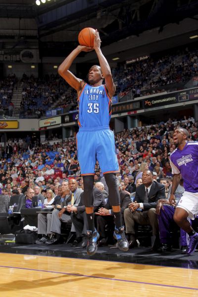 孔蒂：双线能力不足？我们买了个9个人，问题是有7个人受伤了（孔蒂：双线无力？我们引进了9人，可有7人伤停）