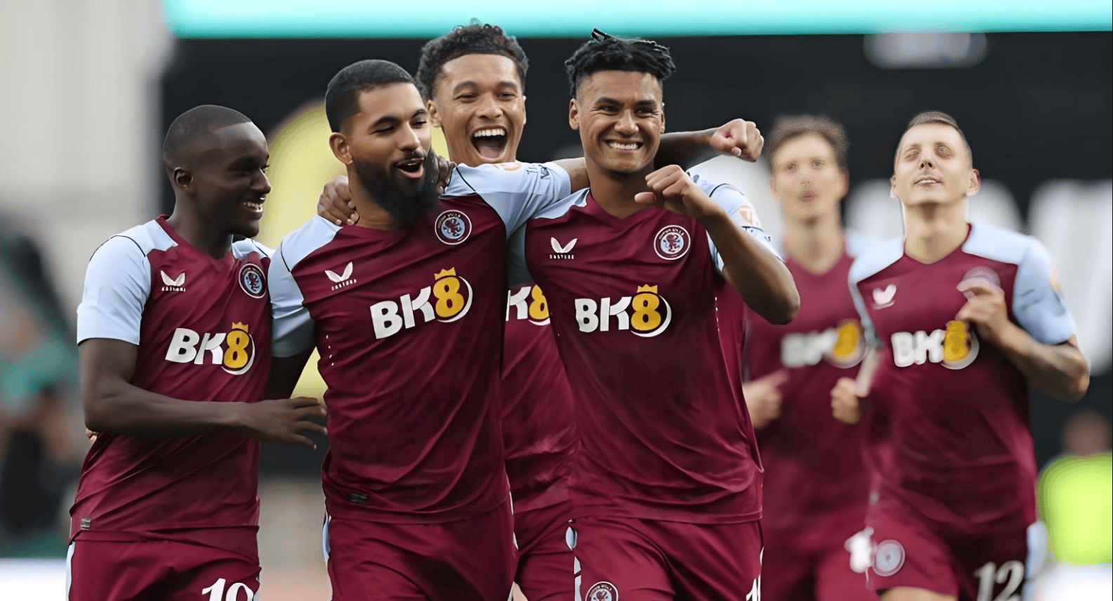 2025中国公路自行车职业联赛暨“环云南”公路自行车赛（楚雄站）燃情启程（2025中国公路自行车职业联赛暨“环云南”公路自行车赛楚雄站激情开赛）