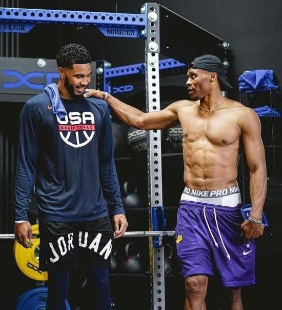 鲁媒：安东尼奥很信任彭啸；李昊大概率出任U22国足主力门将（鲁媒：安东尼奥倚重彭啸，李昊有望担纲U22国足主力门将）