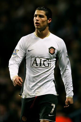 冥冥之中？阿根廷同组国家首字母连起来是马拉多纳出道俱乐部（神奇巧合！阿根廷同组对手首字母恰好拼成马拉多纳出道俱乐部）